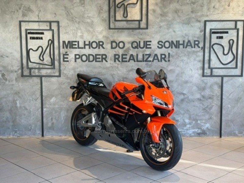 cbr 600rr  2006 caxias do sul
