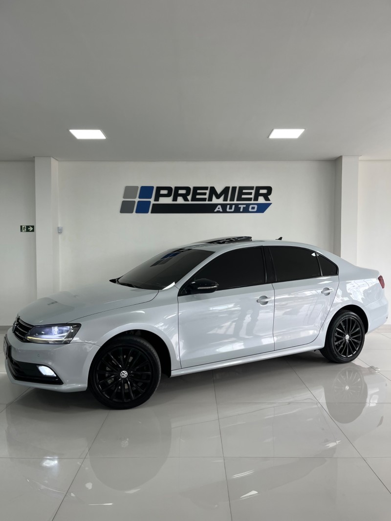 JETTA 1.4 16V TSI COMFORTLINE GASOLINA 4P TIPTRONIC - 2011 - CAXIAS DO SUL