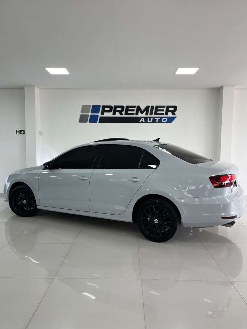 JETTA 1.4 16V TSI COMFORTLINE GASOLINA 4P TIPTRONIC - 2011 - CAXIAS DO SUL
