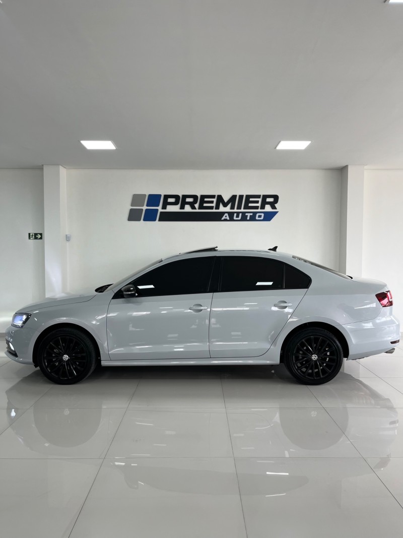 JETTA 1.4 16V TSI COMFORTLINE GASOLINA 4P TIPTRONIC - 2011 - CAXIAS DO SUL
