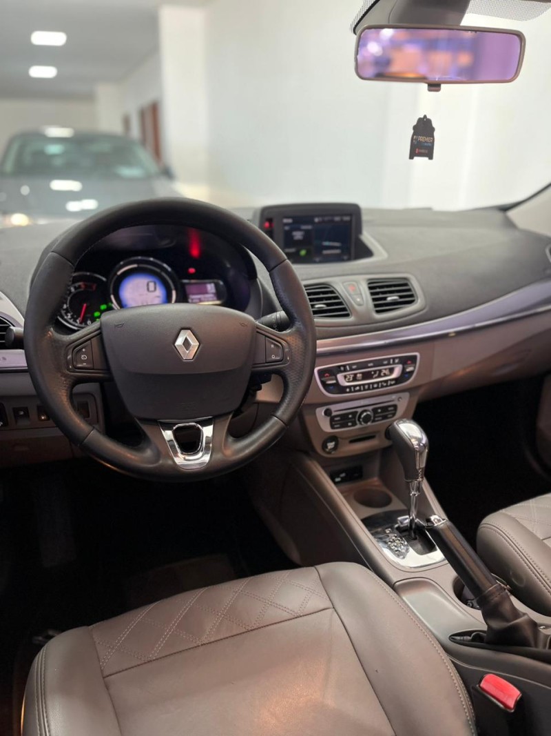 FLUENCE 2.0 PRIVILÉGE 16V FLEX 4P AUTOMÁTICO - 2015 - CAXIAS DO SUL