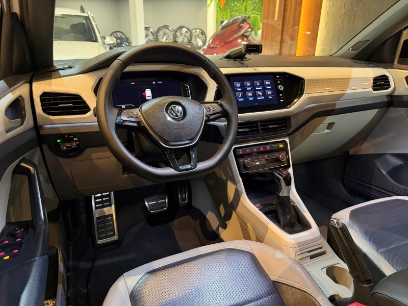 T-CROSS 1.4 HIGHLINE TSI 16V FLEX 4P AUTOMÁTICO - 2020 - NOVO HAMBURGO