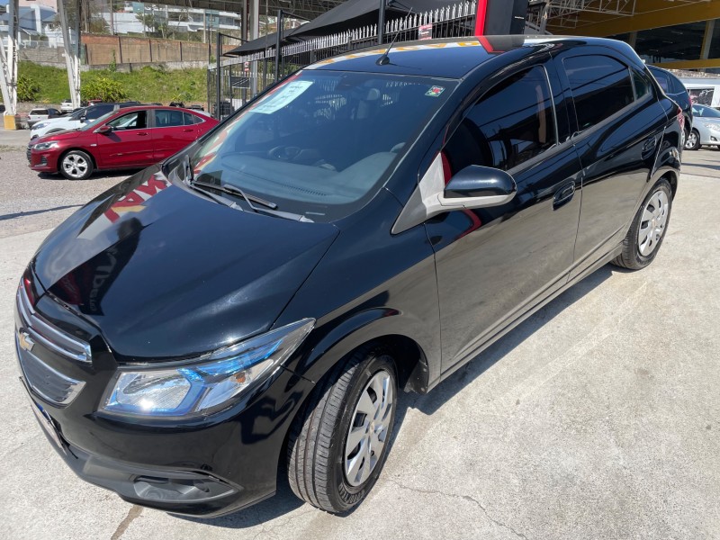 ONIX 1.4 MPFI LT 8V FLEX 4P MANUAL - 2015 - CAXIAS DO SUL