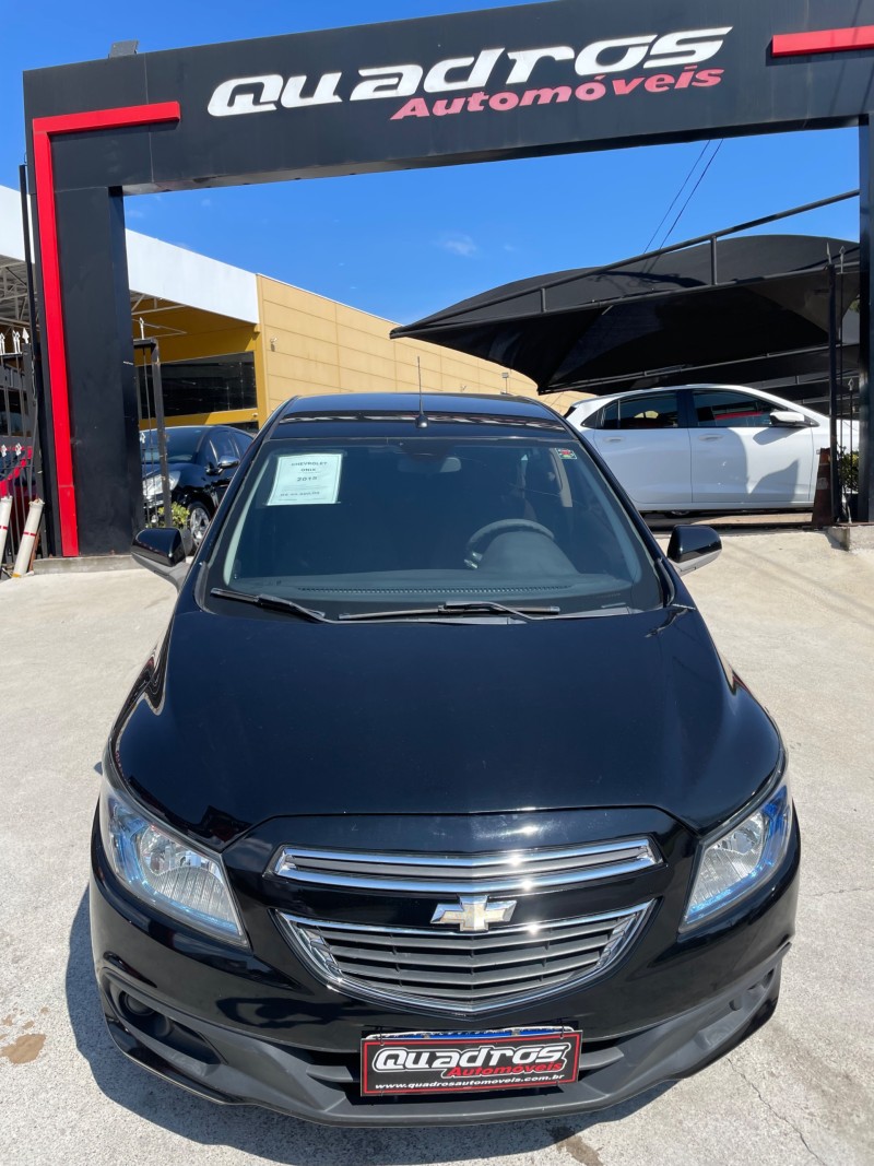 ONIX 1.4 MPFI LT 8V FLEX 4P MANUAL - 2015 - CAXIAS DO SUL