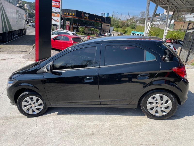 ONIX 1.4 MPFI LT 8V FLEX 4P MANUAL - 2015 - CAXIAS DO SUL