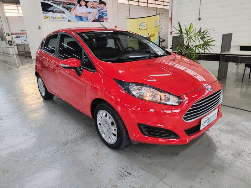 fiesta 1.6 se hatch 16v flex 4p manual 2017 caxias do sul