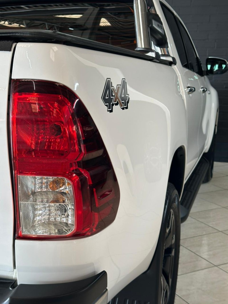 HILUX 2.8 SRV 4X4 CD 16V DIESEL 4P AUTOMÁTICO - 2024 - FARROUPILHA