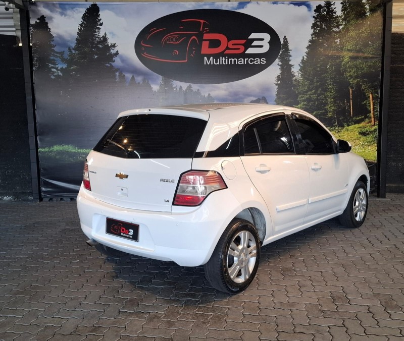 AGILE 1.4 MPFI LTZ 8V FLEX 4P MANUAL - 2011 - CAXIAS DO SUL