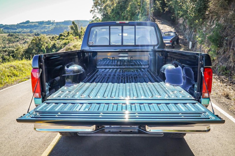 F-150 5.0 XLT SUPERCAB 4X4 V8 GASOLINA 2P MANUAL - 1994 - CAXIAS DO SUL