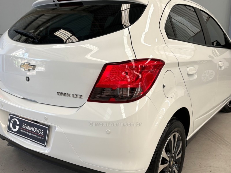 ONIX 1.4 MPFI LTZ 8V FLEX 4P MANUAL - 2016 - BENTO GONçALVES