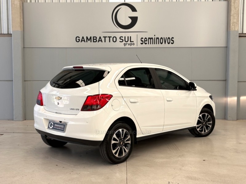 ONIX 1.4 MPFI LTZ 8V FLEX 4P MANUAL - 2016 - BENTO GONçALVES