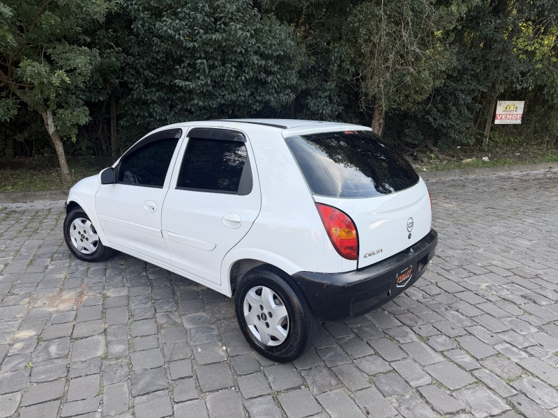 CELTA 1.4 MPFI LIFE 8V GASOLINA 4P MANUAL - 2004 - CAXIAS DO SUL