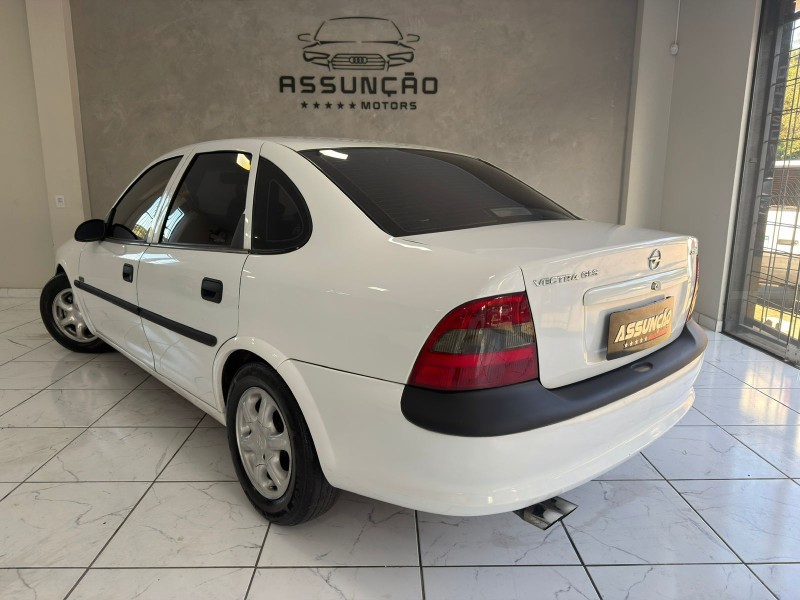 VECTRA 2.2 MPFI GLS 8V GASOLINA 4P MANUAL - 1999 - CAXIAS DO SUL