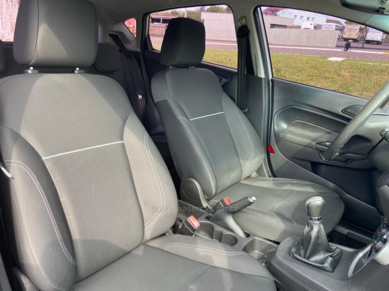 FIESTA 1.5 SE HATCH 16V FLEX 4P MANUAL - 2015 - DOIS IRMãOS