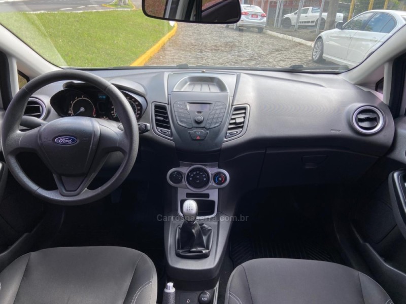 FIESTA 1.5 SE HATCH 16V FLEX 4P MANUAL - 2015 - DOIS IRMãOS