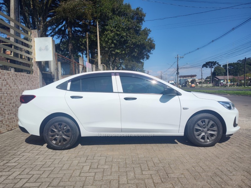 ONIX 1.0 PLUS 12V TURBO 4P AUTOMÁTICO - 2023 - CANELA