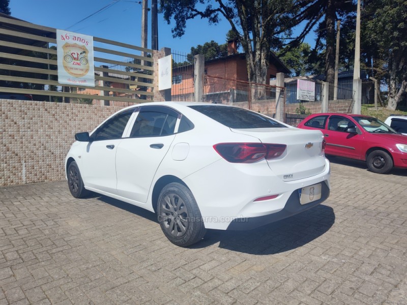 ONIX 1.0 PLUS 12V TURBO 4P AUTOMÁTICO - 2023 - CANELA