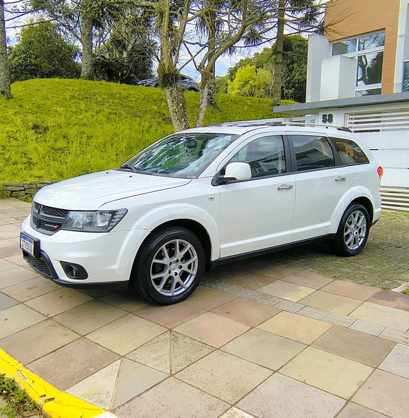 JOURNEY 3.6 RT AWD V6 GASOLINA 4P AUTOMÁTICO - 2013 - FARROUPILHA