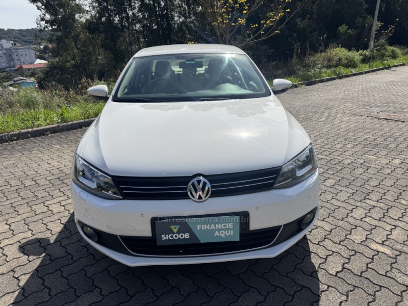 JETTA 2.0 TSI HIGHLINE 211CV GASOLINA 4P TIPTRONIC - 2013 - GARIBALDI