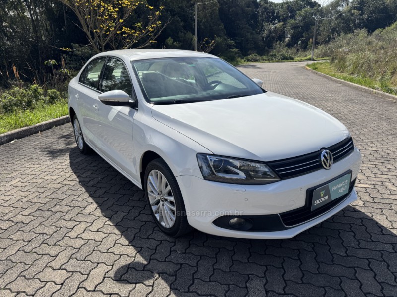 JETTA 2.0 TSI HIGHLINE 211CV GASOLINA 4P TIPTRONIC - 2013 - GARIBALDI