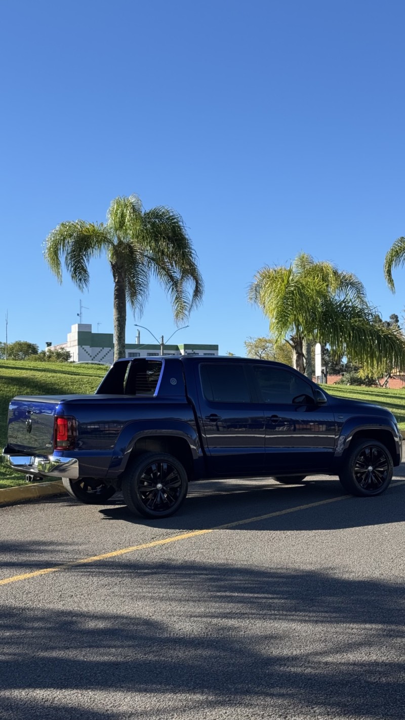 AMAROK 3.0 V6 EXTREME CD DIESEL 4X4 AT 4P AUTOMÁTICO - 2023 - FARROUPILHA