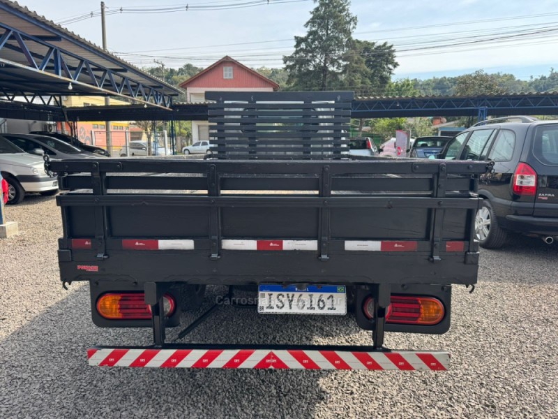 HR 2.5 LONGO BAÚ 4X2 16V 130CV TURBO INTERCOOLER DIESEL 2P MANUAL - 2012 - IGREJINHA