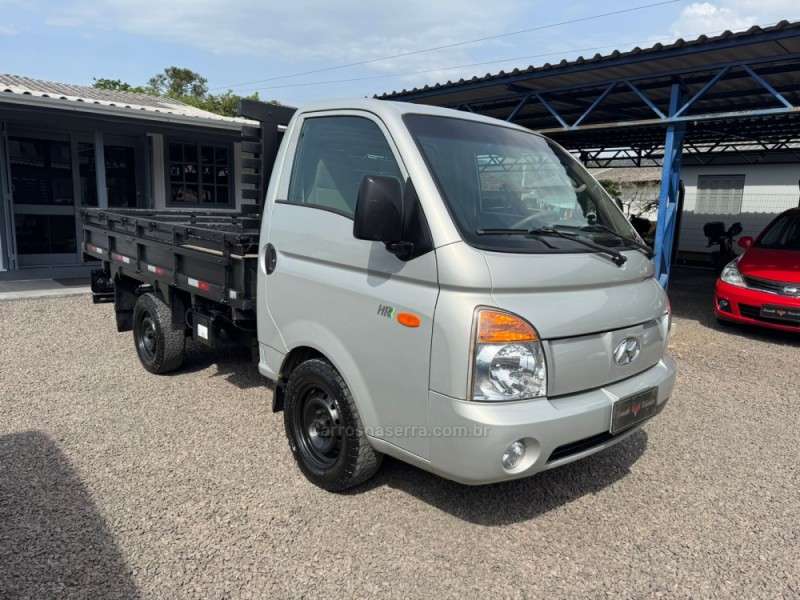 HR 2.5 LONGO BAÚ 4X2 16V 130CV TURBO INTERCOOLER DIESEL 2P MANUAL - 2012 - IGREJINHA