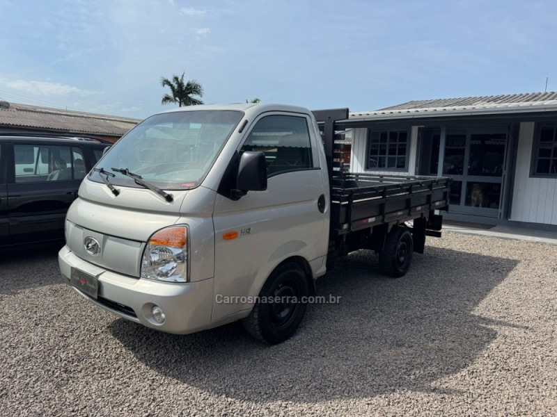 hr 2.5 longo bau 4x2 16v 130cv turbo intercooler diesel 2p manual 2012 igrejinha