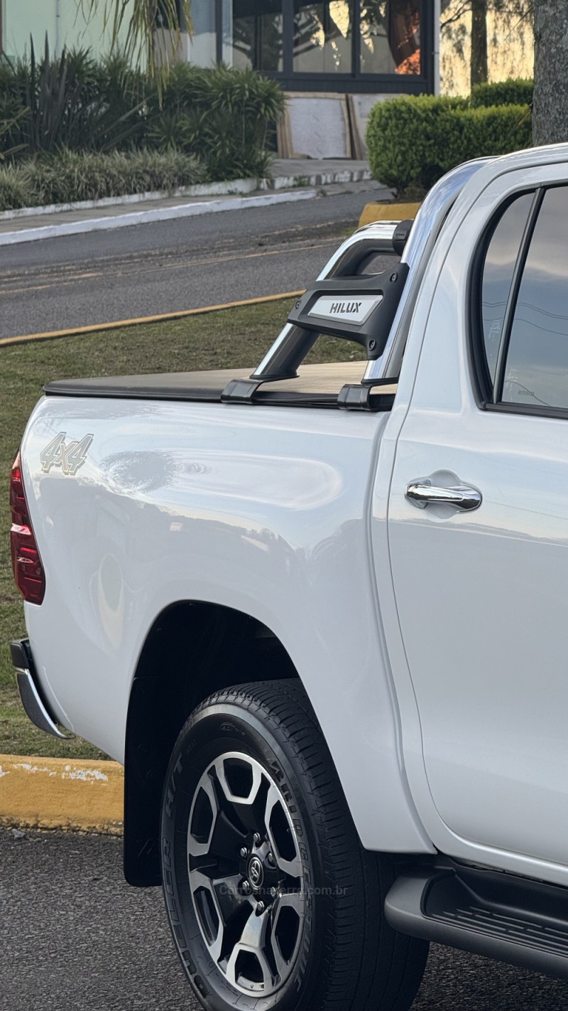 HILUX 2.8 SRV 4X4 CD 16V DIESEL 4P AUTOMÁTICO - 2024 - FARROUPILHA