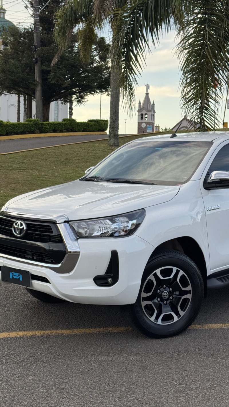HILUX 2.8 SRV 4X4 CD 16V DIESEL 4P AUTOMÁTICO - 2024 - FARROUPILHA
