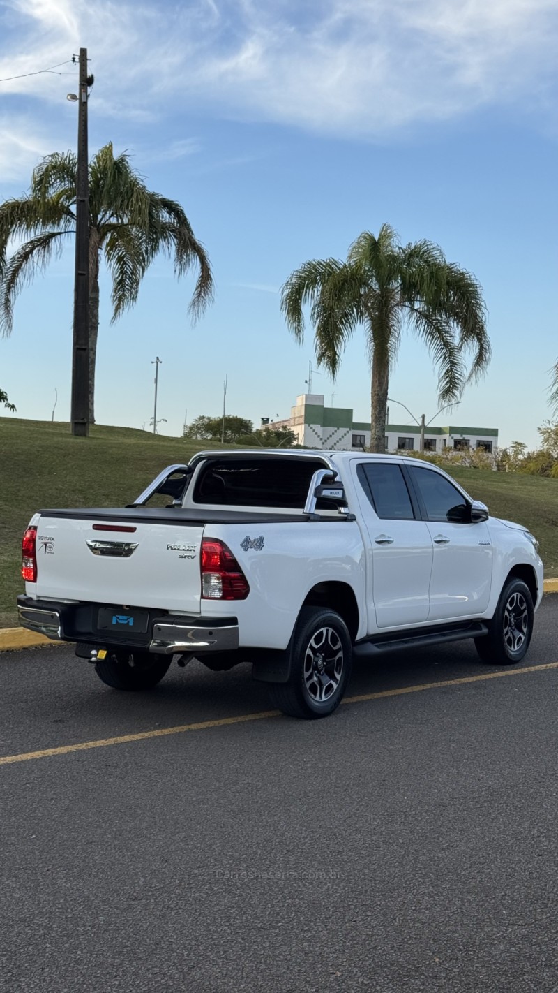 HILUX 2.8 SRV 4X4 CD 16V DIESEL 4P AUTOMÁTICO - 2024 - FARROUPILHA