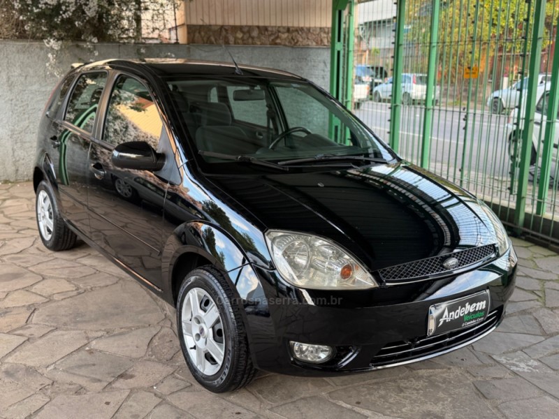 FIESTA 1.0 ROCAM SE 8V FLEX 4P MANUAL - 2005 - CAXIAS DO SUL