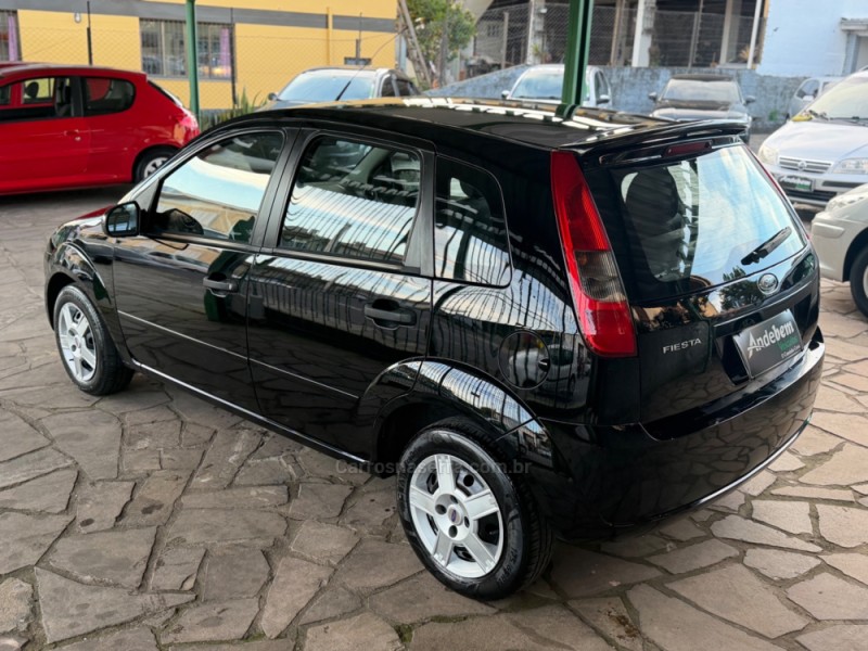 FIESTA 1.0 ROCAM SE 8V FLEX 4P MANUAL - 2005 - CAXIAS DO SUL