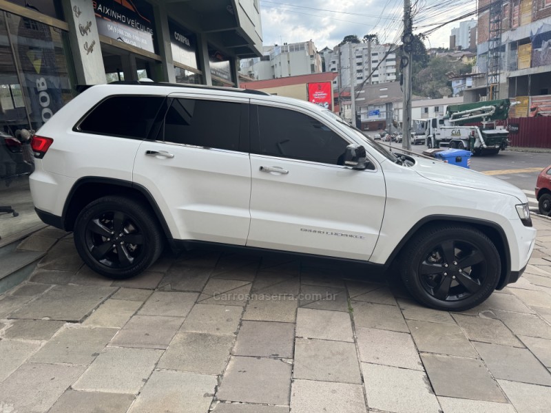 GRAND CHEROKEE 3.6 LIMITED 4X4 V6 24V GASOLINA 4P AUTOMATICO - 2015 - GARIBALDI