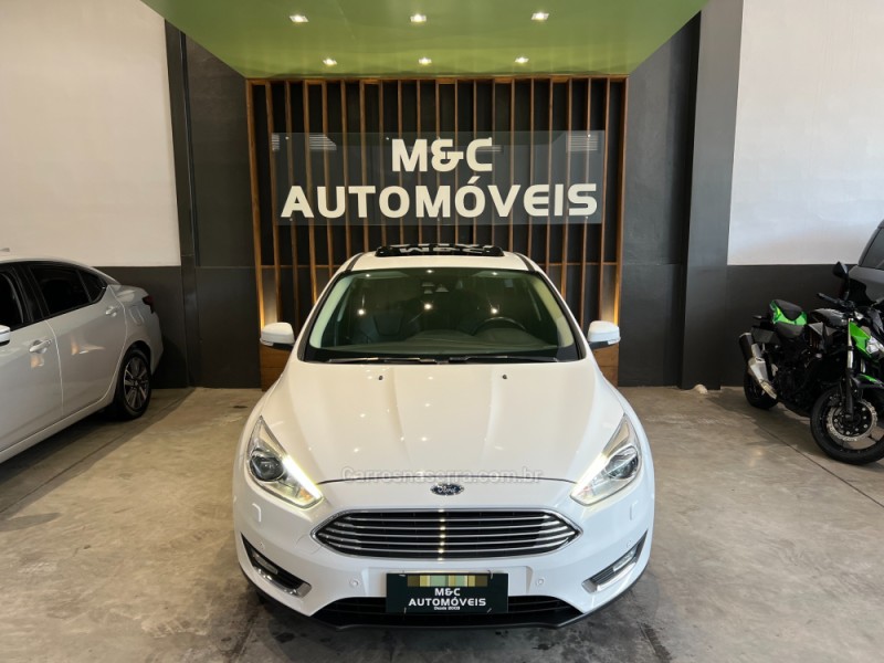FOCUS 2.0 TITANIUM PLUS 16V FLEX 4P AUTOMÁTICO - 2017 - CAXIAS DO SUL
