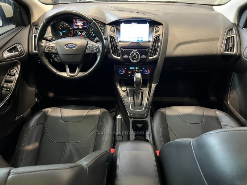 FOCUS 2.0 TITANIUM PLUS 16V FLEX 4P AUTOMÁTICO - 2017 - CAXIAS DO SUL