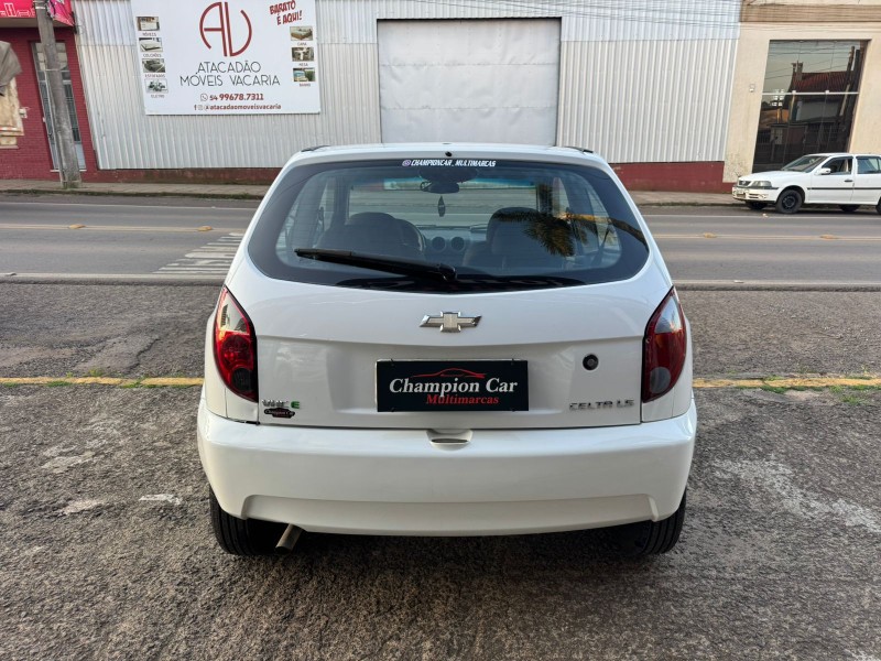 CELTA 1.0 MPFI LS 8V FLEX 2P MANUAL - 2012 - VACARIA