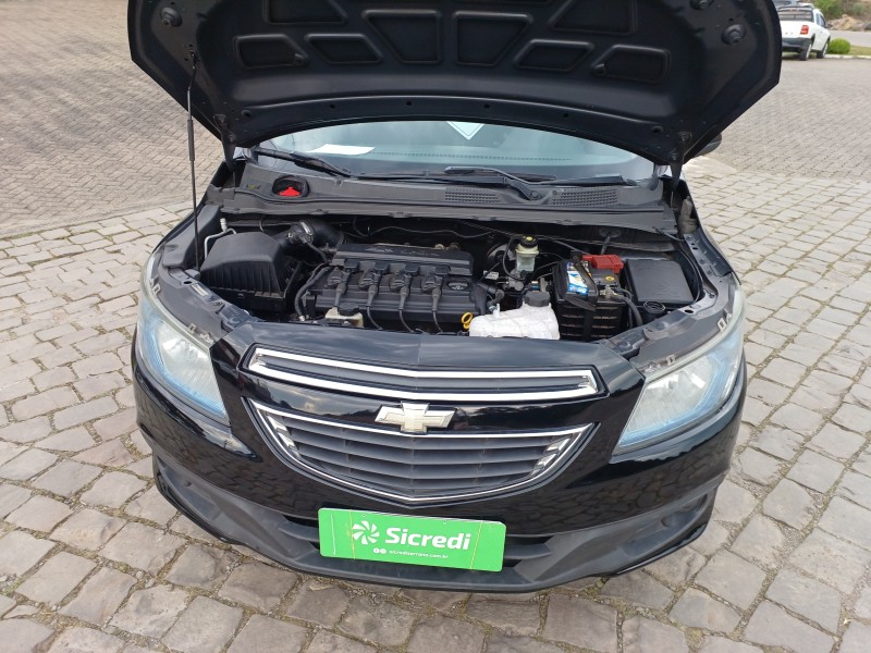 ONIX 1.4 MPFI LT 8V FLEX 4P MANUAL - 2014 - FLORES DA CUNHA