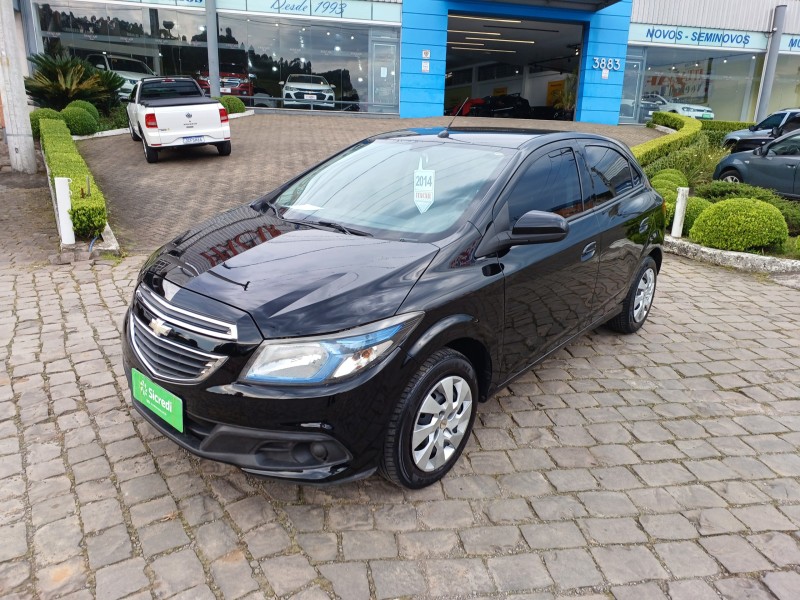 ONIX 1.4 MPFI LT 8V FLEX 4P MANUAL - 2014 - FLORES DA CUNHA