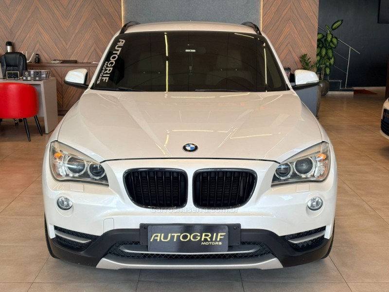 X1 2.0 16V TURBO ACTIVEFLEX SDRIVE20I M SPORT 4P AUTOMÁTICO - 2013 - CAMPO BOM