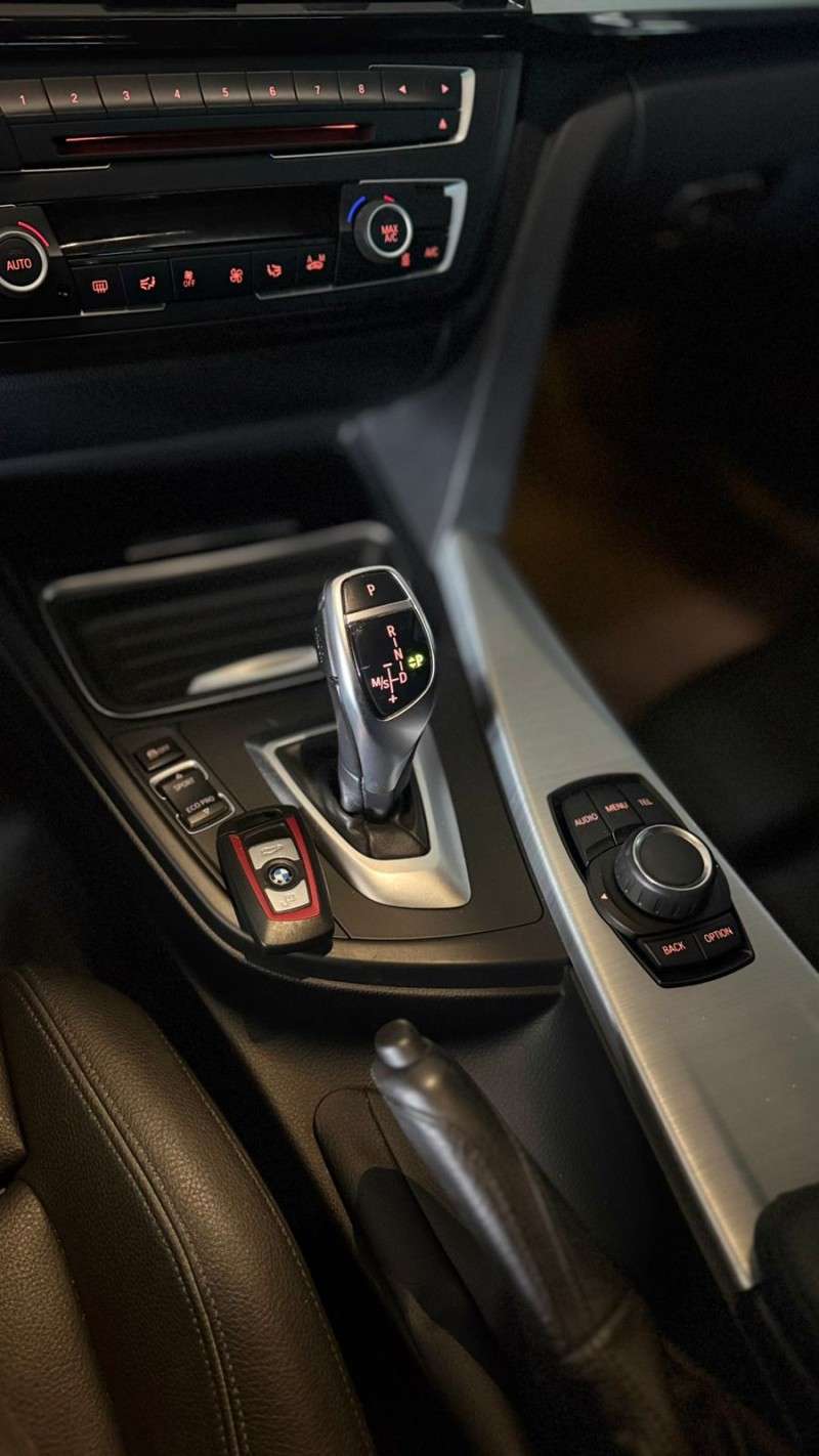320I 2.0 SPORT 16V TURBO ACTIVE FLEX 4P AUTOMÁTICO - 2015 - CAXIAS DO SUL