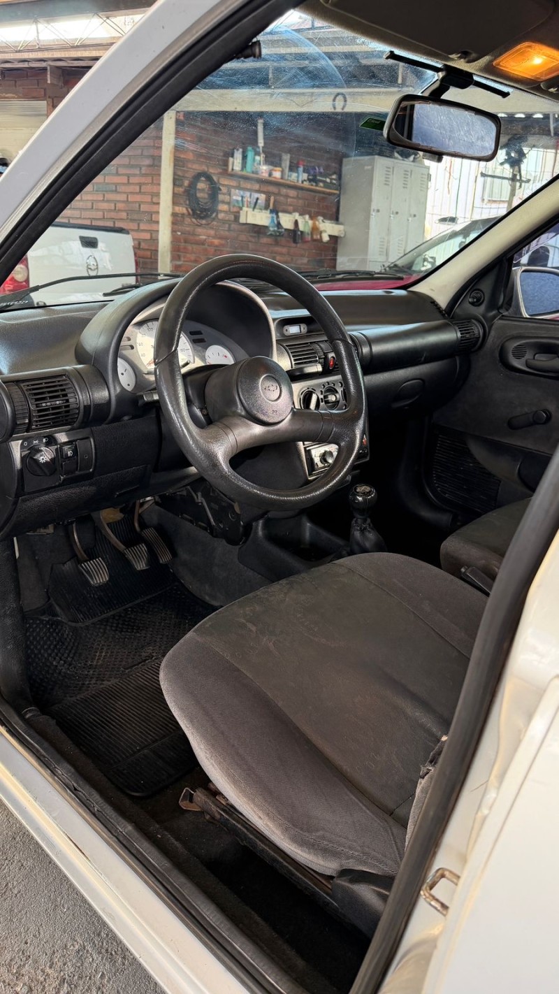 CORSA 1.0 MPFI MILENIUM SEDAN 8V GASOLINA 4P MANUAL - 2001 - CAXIAS DO SUL