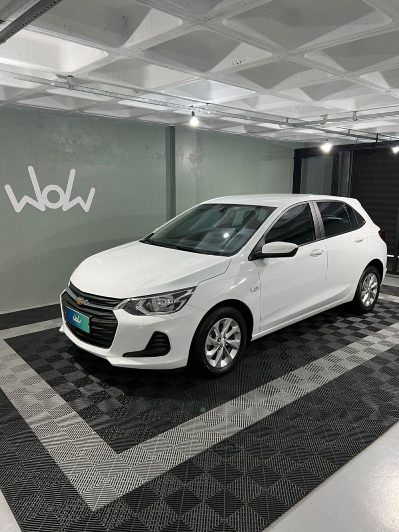 ONIX 1.0 LT 12V TURBO FLEX 4P MANUAL - 2023 - BENTO GONçALVES