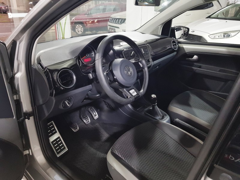 CROSS UP 1.0 TSI 12V FLEX 4P MANUAL - 2017 - CAXIAS DO SUL