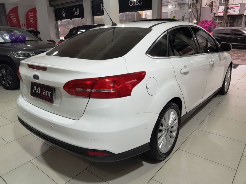 FOCUS 2.0 TITANIUM PLUS FASTBACK 16V FLEX 4P AUTOMÁTICO - 2019 - CAXIAS DO SUL