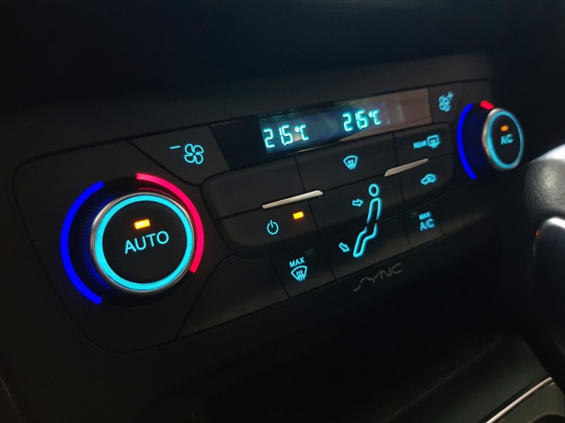 FOCUS 2.0 TITANIUM PLUS FASTBACK 16V FLEX 4P AUTOMÁTICO - 2019 - CAXIAS DO SUL