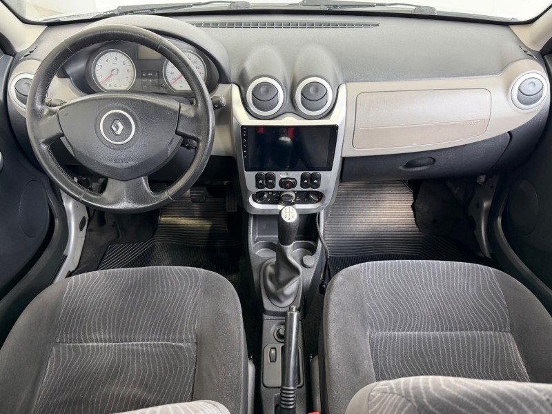 SANDERO 1.6 PRIVILÉGE 8V FLEX 4P MANUAL - 2011 - CAXIAS DO SUL