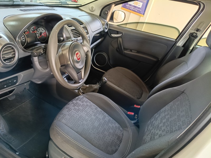 PALIO 1.0 MPI ATTRACTIVE 8V FLEX 4P MANUAL - 2017 - CAXIAS DO SUL