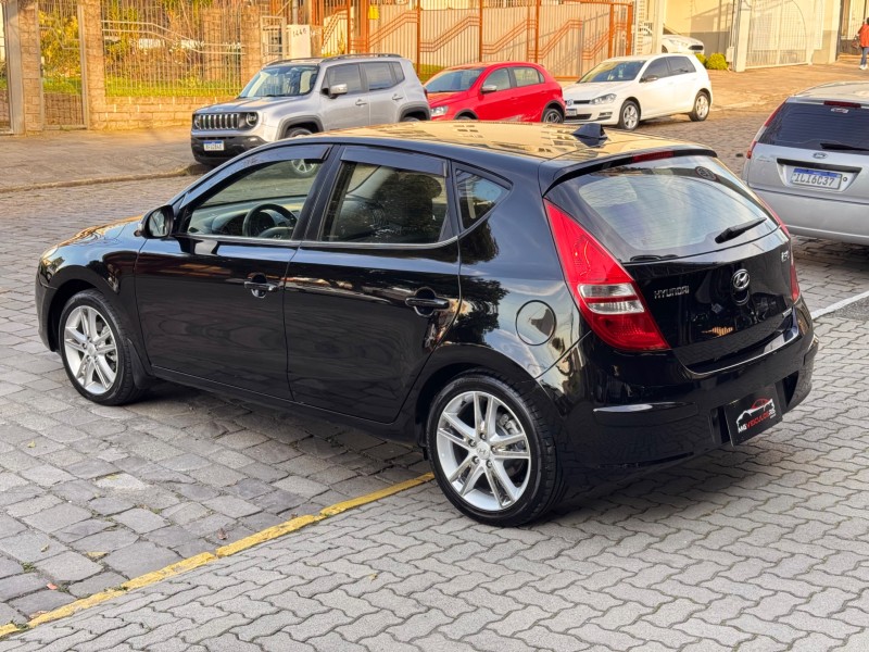 I30 2.0 MPI 16V GASOLINA 4P MANUAL - 2010 - CAXIAS DO SUL