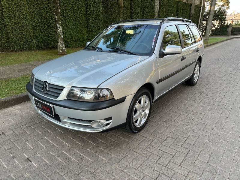 parati 2.0 mi crossover 8v gasolina 4p manual g.iii 2004 caxias do sul